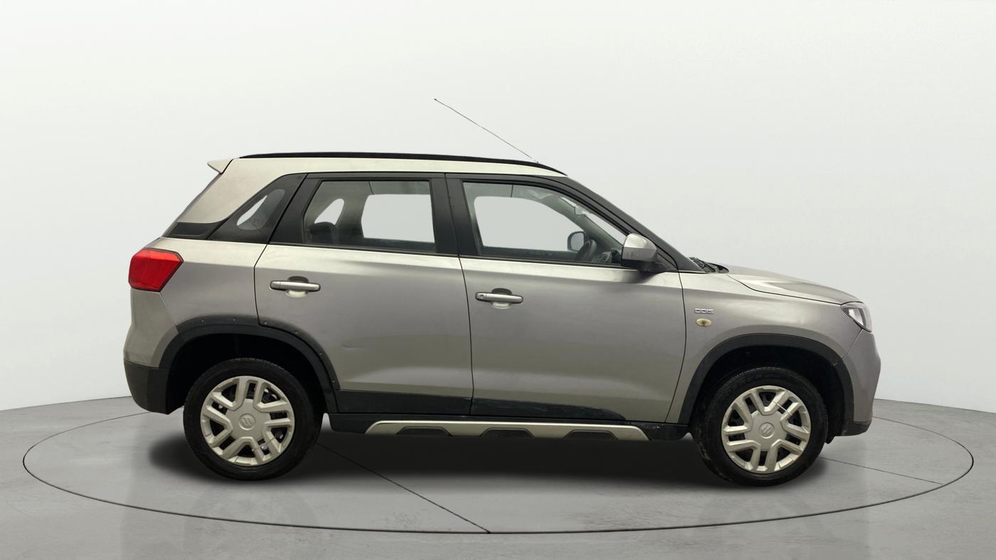 2016 Maruti Vitara Brezza VDI, Diesel, Manual, 1,01,560 km, Right Side View