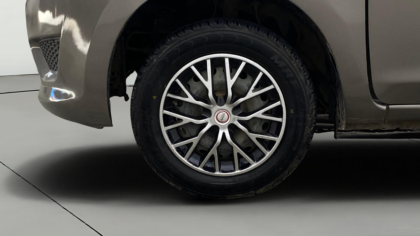 2016 Datsun Go T, Petrol, Manual, 71,297 km, Left Front Wheel