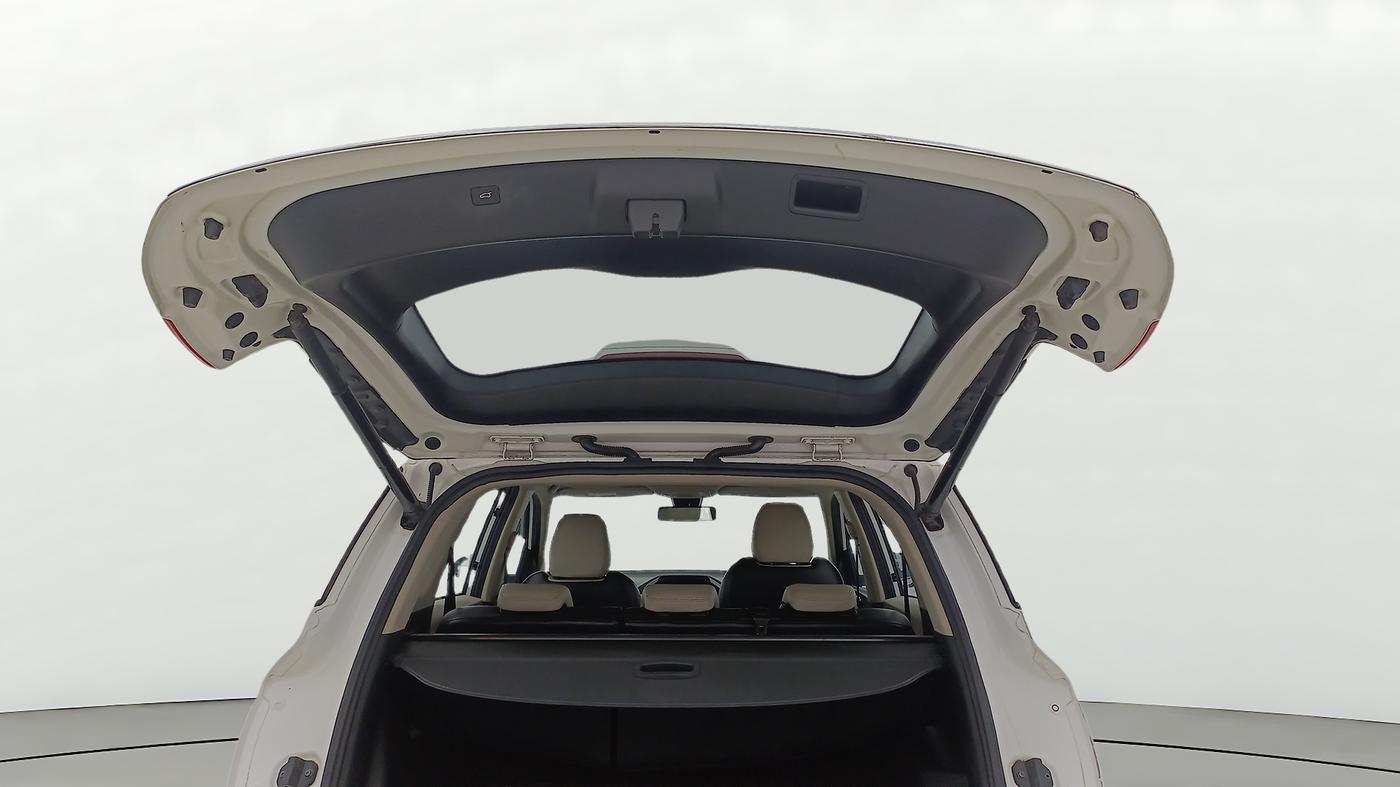 2021 MG HECTOR SHARP 1.5 PETROL CVT, Petrol, Automatic, 1,22,498 km, Boot Door Open