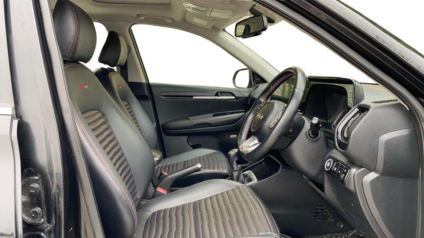 2022 KIA SONET GTX PLUS 1.0 IMT, Petrol, Manual, 45,239 km, Right Side Front Door Cabin
