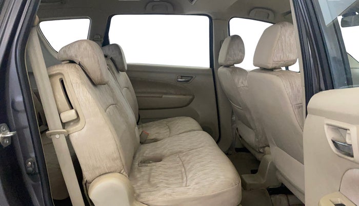 2014 Maruti Ertiga VXI CNG, CNG, Manual, 83,670 km, Right Side Rear Door Cabin