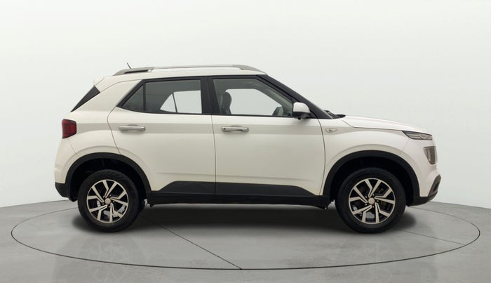 2020 Hyundai VENUE S 1.2, Petrol, Manual, 68,014 km, Right Side View