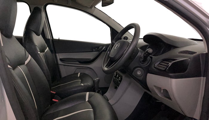 2018 Tata Tiago XT PETROL, Petrol, Manual, 69,939 km, Right Side Front Door Cabin