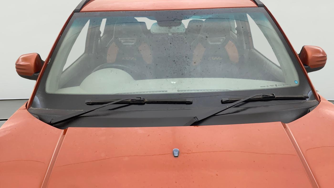 2016 Mahindra Kuv100 K8 D 6 STR, Diesel, Manual, 90,515 km, Front Windshield