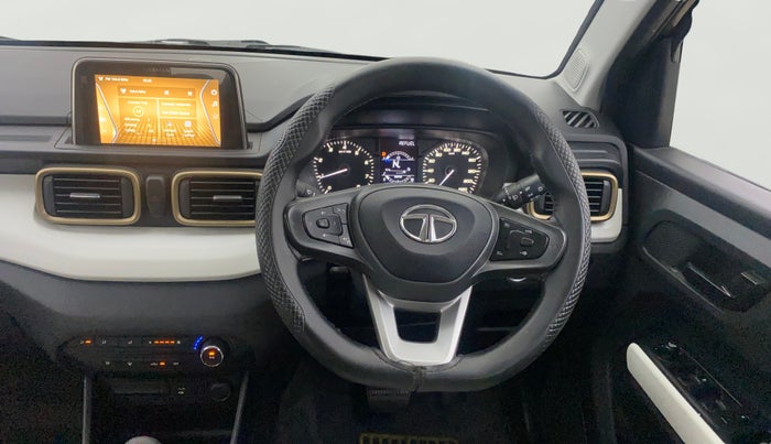 2022 Tata PUNCH ACCOMPLISHED AMT, Petrol, Automatic, 22,130 km, Steering Wheel Close Up
