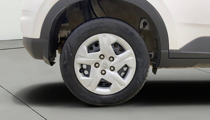 2020 Hyundai VENUE S 1.2, Petrol, Manual, 29,837 km, Right Rear Wheel