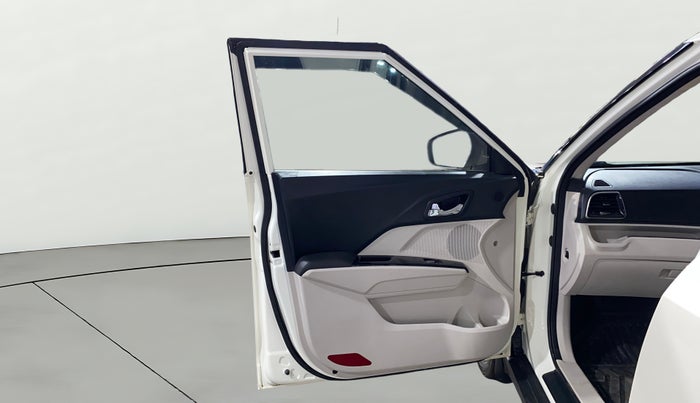 2021 Mahindra XUV300 W8 (O) 1.2 PETROL, Petrol, Manual, 8,135 km, LHS Front Door