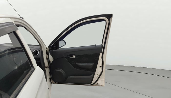 2014 Maruti Alto 800 LXI, CNG, Manual, 63,944 km, RHS Front Door