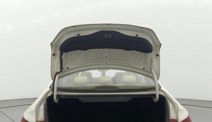 2013 Hyundai Verna FLUIDIC 1.6 VTVT SX, Petrol, Manual, 71,915 km, Boot Door Open