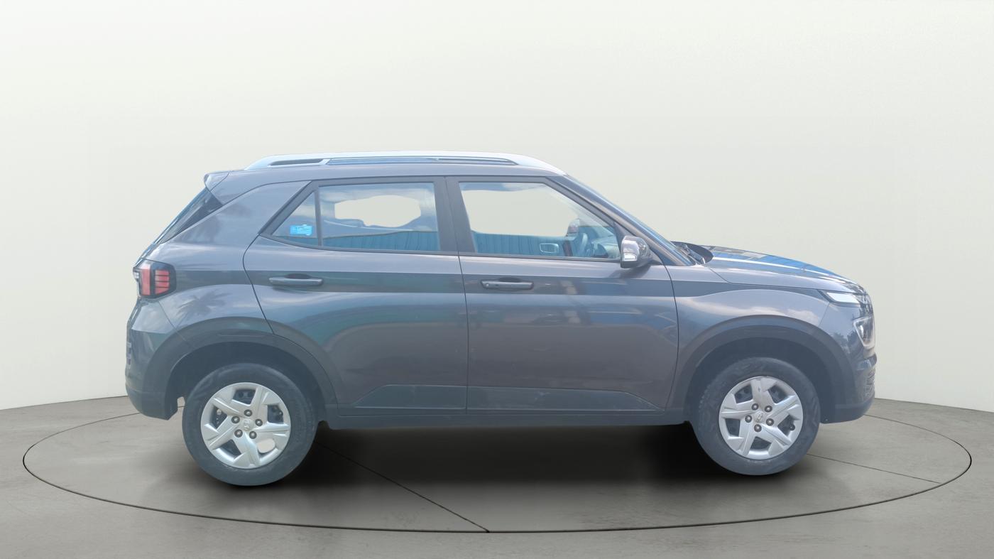 2022 Hyundai VENUE SX 1.2 PETROL, Petrol, Manual, 33,977 km, Right Side View