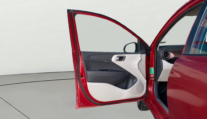 2020 Hyundai AURA SX 1.2 (O), Petrol, Manual, 53,025 km, LHS Front Door