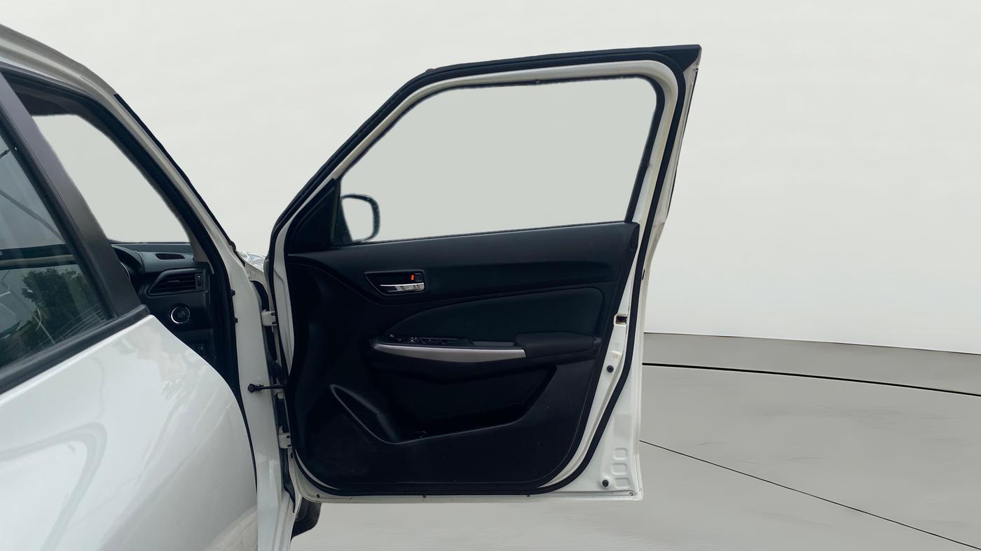 2024 Maruti Swift ZXI, Petrol, Manual, 59,255 km, RHS Front Door