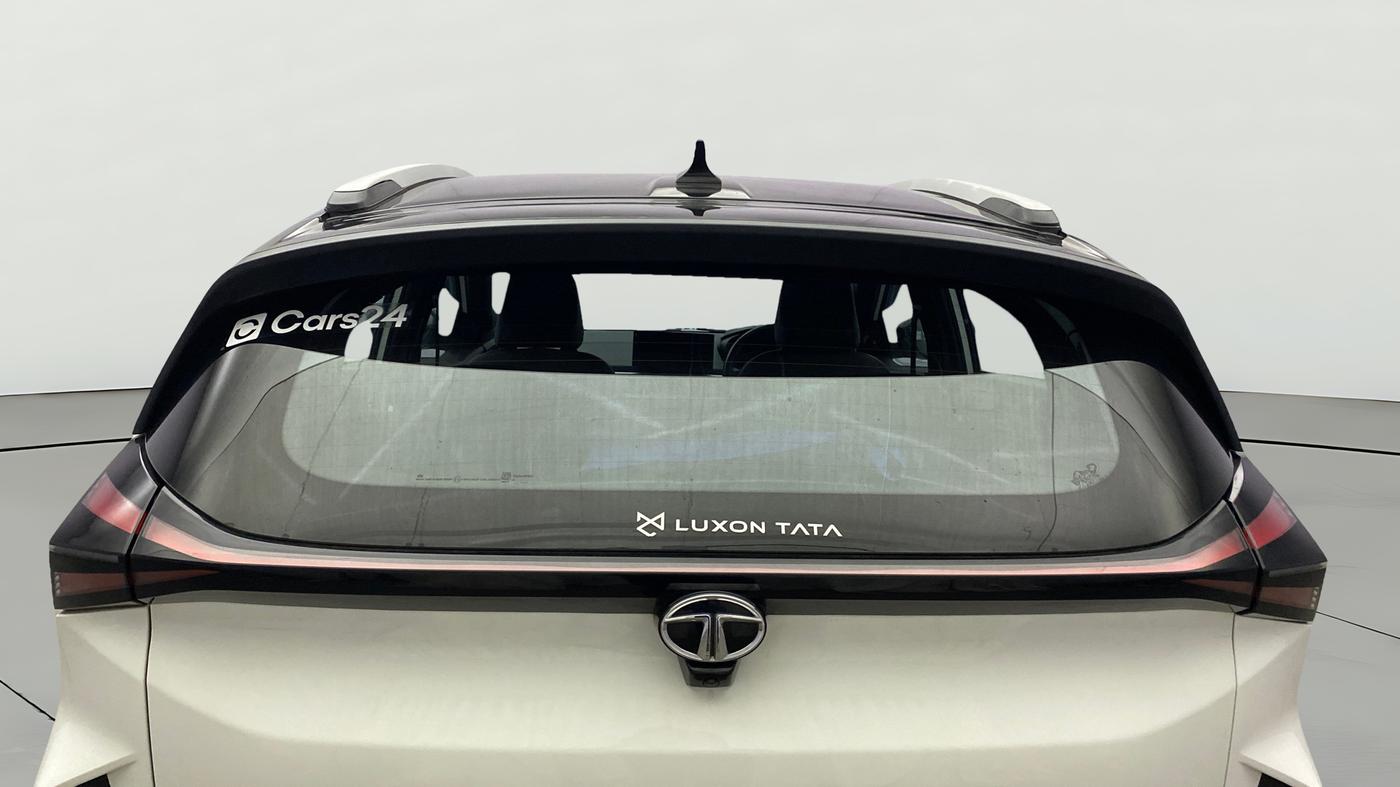2023 Tata NEXON FEARLESS + SUNROOF DCA DUAL TONE 1.2 PETROL, Petrol, Automatic, 27,989 km, Rear Windshield