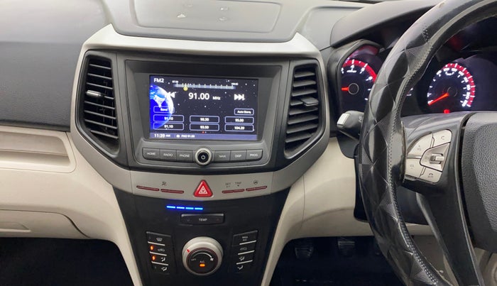 2020 Mahindra XUV300 W6 1.2 PETROL, Petrol, Manual, 99,728 km, Air Conditioner