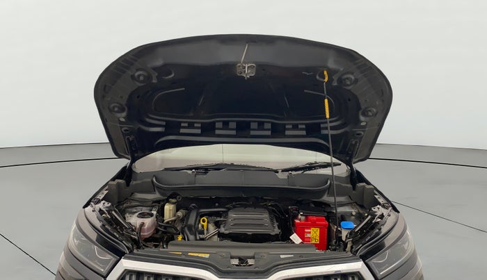 2022 Skoda KUSHAQ AMBITION 1.0L TSI AT, Petrol, Automatic, 29,310 km, Open Bonet