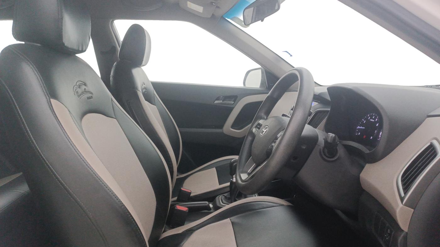 2016 Hyundai Creta SX PLUS 1.6 PETROL, Petrol, Manual, 82,855 km, Right Side Front Door Cabin