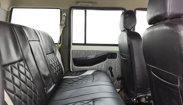 2022 Mahindra Bolero B4, Diesel, Manual, 54,380 km, Right Side Rear Door Cabin