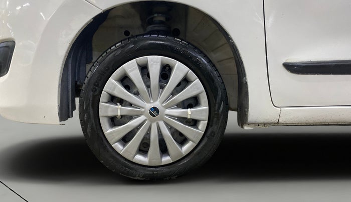 2015 Maruti Wagon R 1.0 VXI, Petrol, Manual, 80,814 km, Left Front Wheel