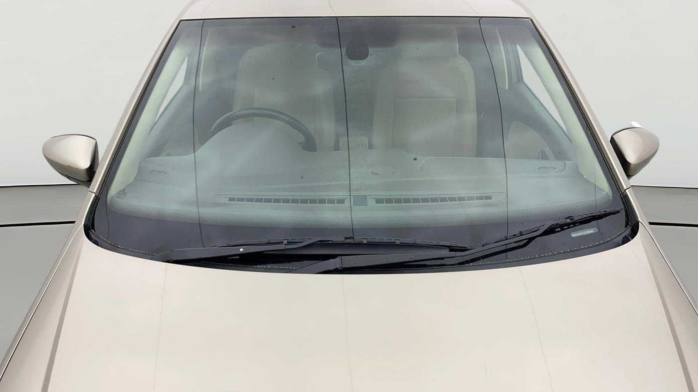 2018 Volkswagen Vento 1.2 TSI HIGHLINE PLUS AT, Petrol, Automatic, 70,740 km, Front Windshield