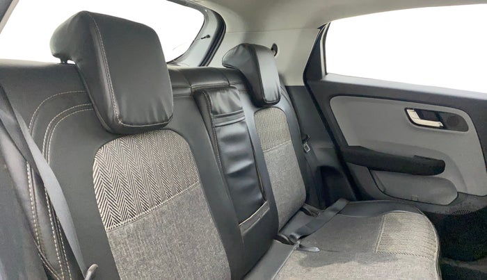 2020 Tata ALTROZ XZ PETROL, Petrol, Manual, 29,688 km, Right Side Rear Door Cabin