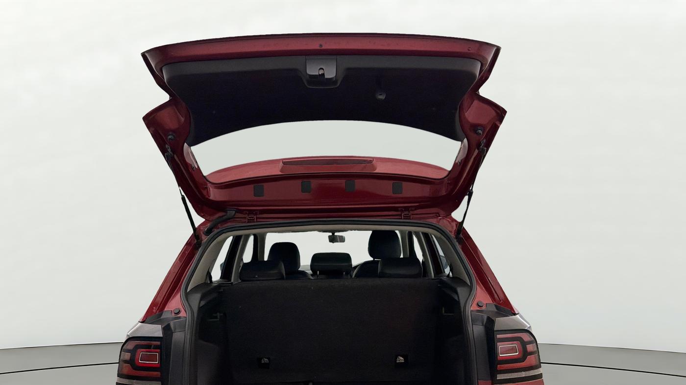 2022 Volkswagen TAIGUN COMFORTLINE 1.0 TSI MT, Petrol, Manual, 56,582 km, Boot Door Open