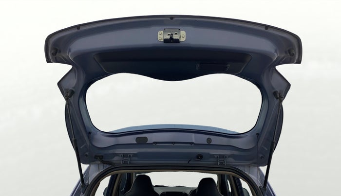 2016 Hyundai Grand i10 ASTA AT 1.2 KAPPA VTVT, Petrol, Automatic, 62,887 km, Boot Door Open