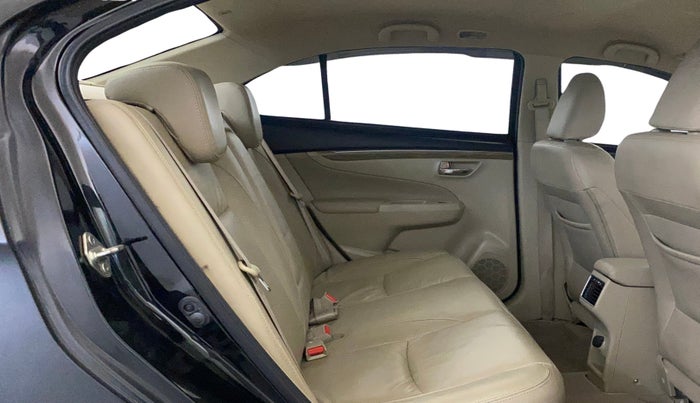 2019 Maruti Ciaz ALPHA 1.5 SHVS PETROL, Petrol, Manual, 76,307 km, Right Side Rear Door Cabin