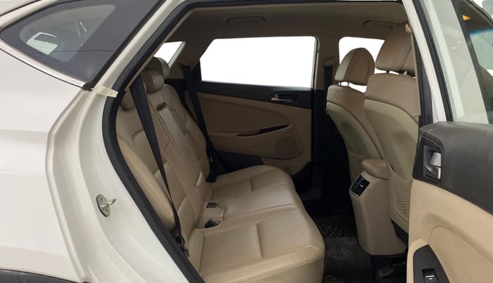 2018 Hyundai Tucson GLS 2WD AT PETROL, Petrol, Automatic, 37,821 km, Right Side Rear Door Cabin