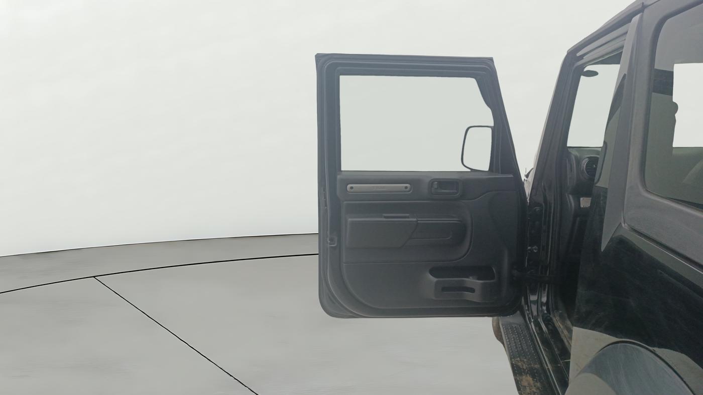 2021 Mahindra Thar LX PETROL HT 4WD AT, Petrol, Automatic, 29,289 km, LHS Rear Door