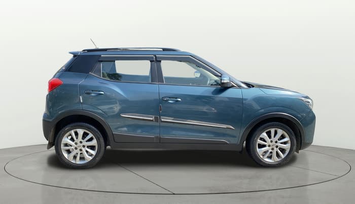 2021 Mahindra XUV300 W8 1.2 PETROL, Petrol, Manual, 58,969 km, Right Side View