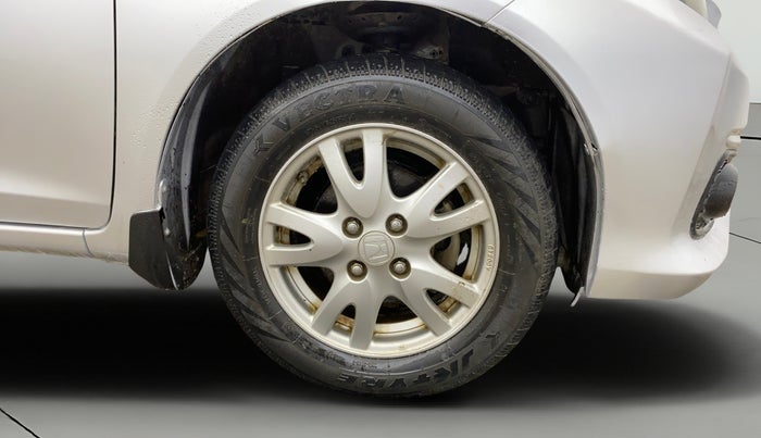 2016 Honda Brio VX MT, Petrol, Manual, 17,759 km, Right Front Wheel