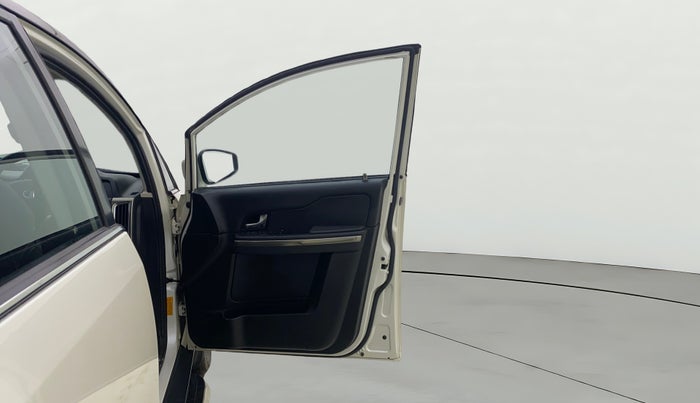 2019 Tata Hexa XT 4X4 7 STR, Diesel, Manual, 30,376 km, RHS Front Door