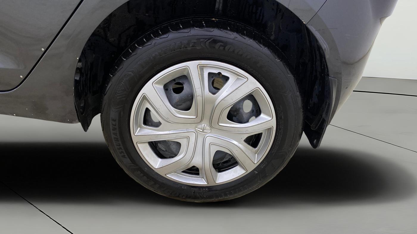 2020 Tata ALTROZ XT PETROL, Petrol, Manual, 84,437 km, Left Rear Wheel