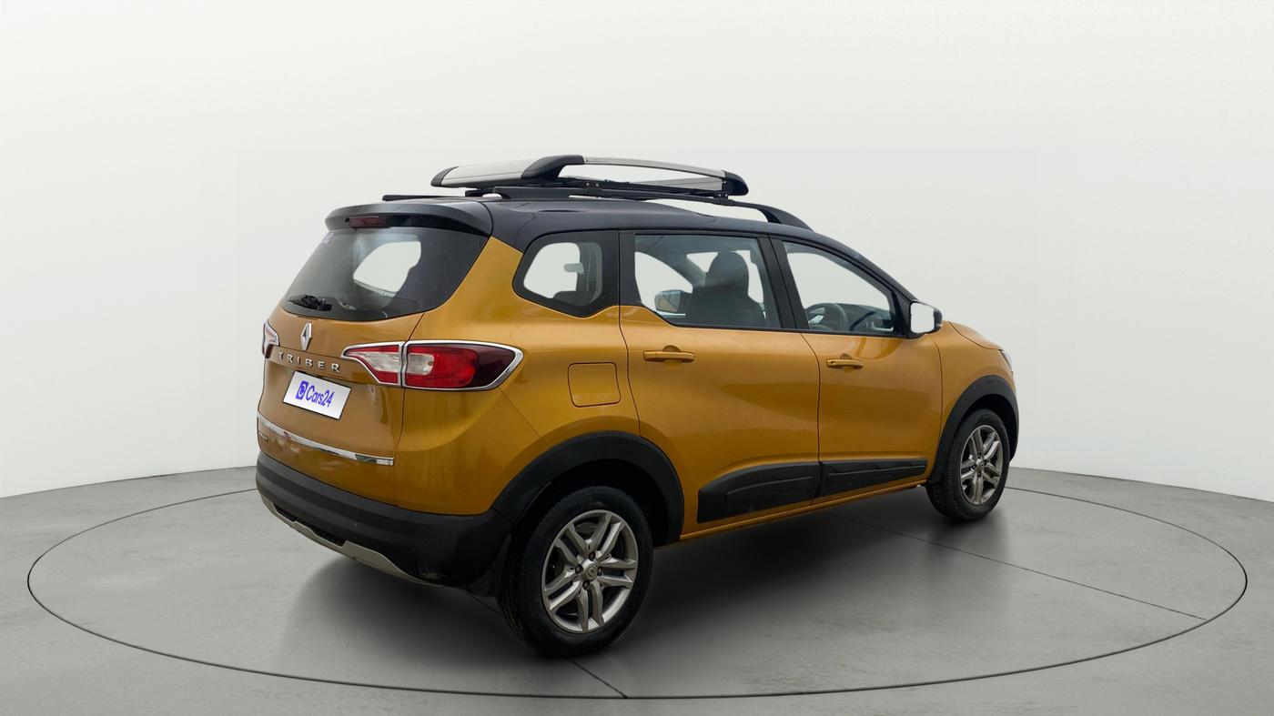 2022 Renault TRIBER RXZ, Petrol, Manual, 62,909 km, Right Back Diagonal