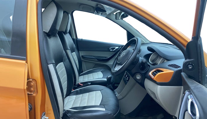 2017 Tata Tiago XZ PETROL, Petrol, Manual, 29,339 km, Right Side Front Door Cabin