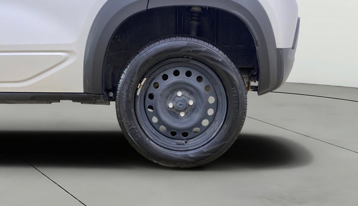 2024 Renault Kiger RXE MT, Petrol, Manual, 677 km, Left Rear Wheel