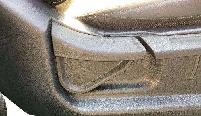 2020 KIA SONET HTX PLUS 1.0 IMT, Petrol, Manual, 1,32,902 km, Third Seat Row ( optional )