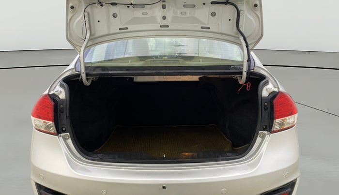 2015 Maruti Ciaz ZXI, Petrol, Manual, 70,857 km, Boot Open Zoomed View