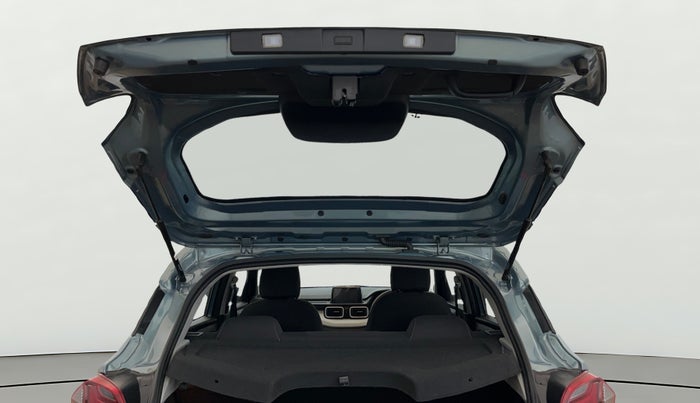 2021 Tata PUNCH ACCOMPLISHED MT, Petrol, Manual, 26,747 km, Boot Door Open