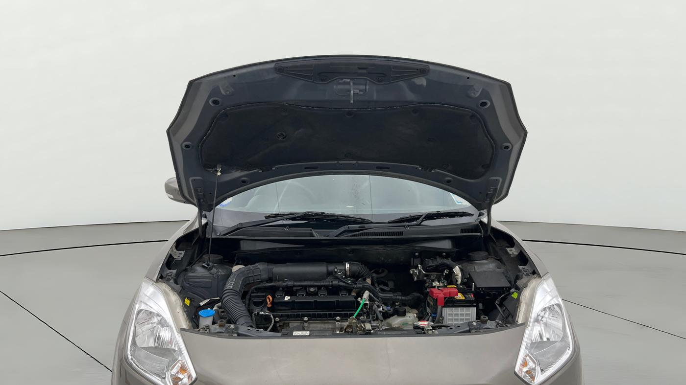 2023 Maruti Swift VXI AMT, Petrol, Automatic, 9,412 km, Open Bonet