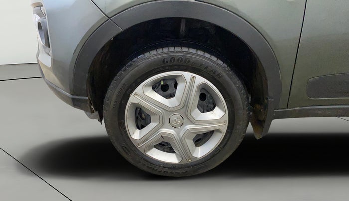 2023 Tata NEXON XM PETROL, Petrol, Manual, 43,008 km, Left Front Wheel