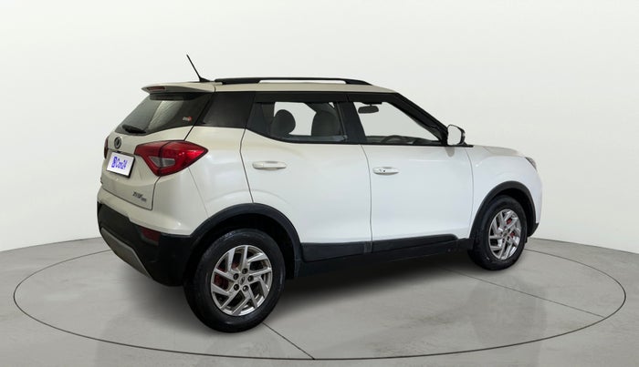 2022 Mahindra XUV300 W8 1.5 DIESEL, Diesel, Manual, 1,01,973 km, Right Back Diagonal