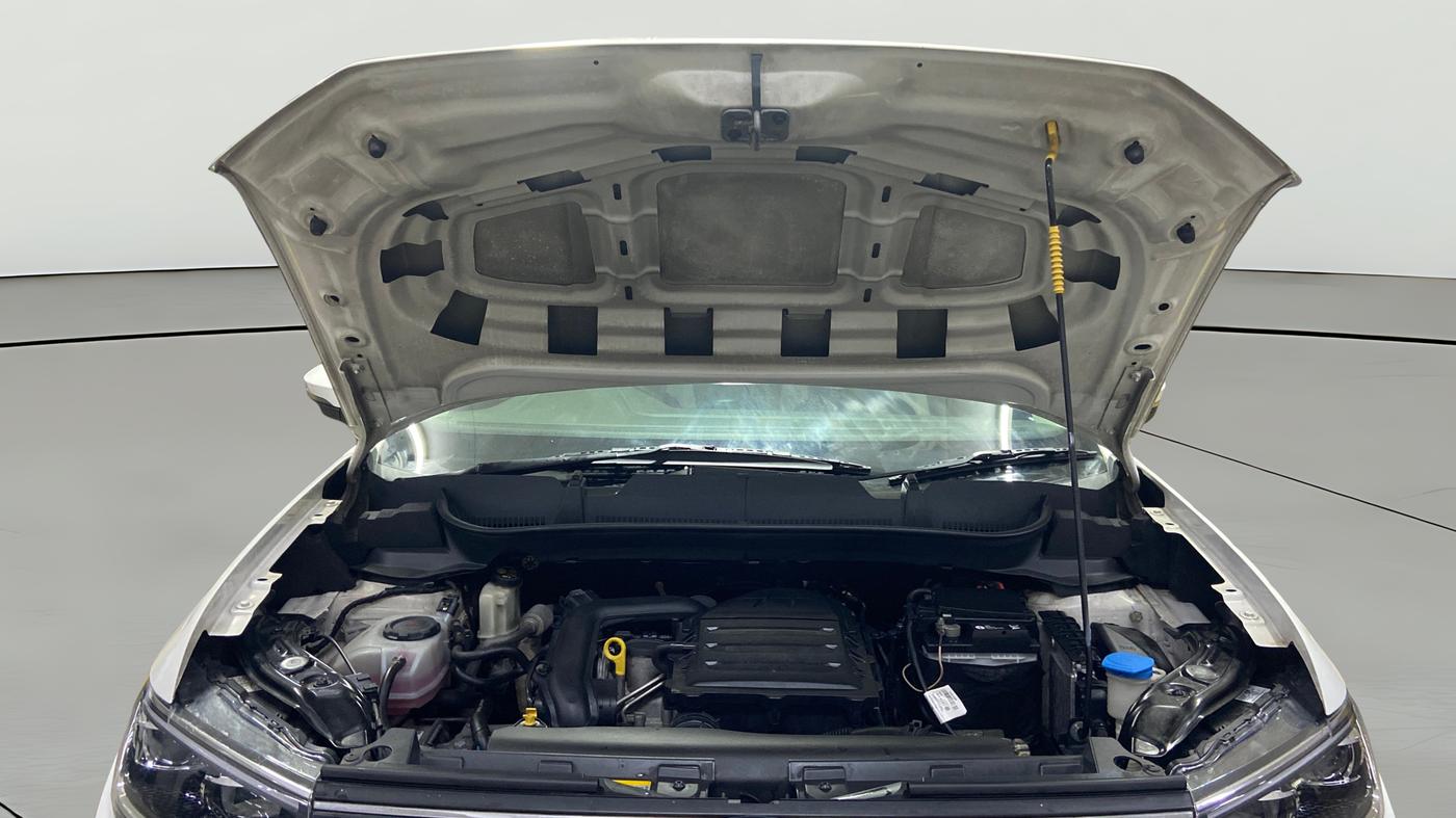 2022 Volkswagen TAIGUN TOPLINE 1.0 TSI AT, Petrol, Automatic, 69,191 km, Open Bonet