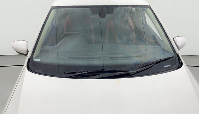 2016 Volkswagen Polo HIGHLINE1.2L, Petrol, Manual, 48,746 km, Front Windshield