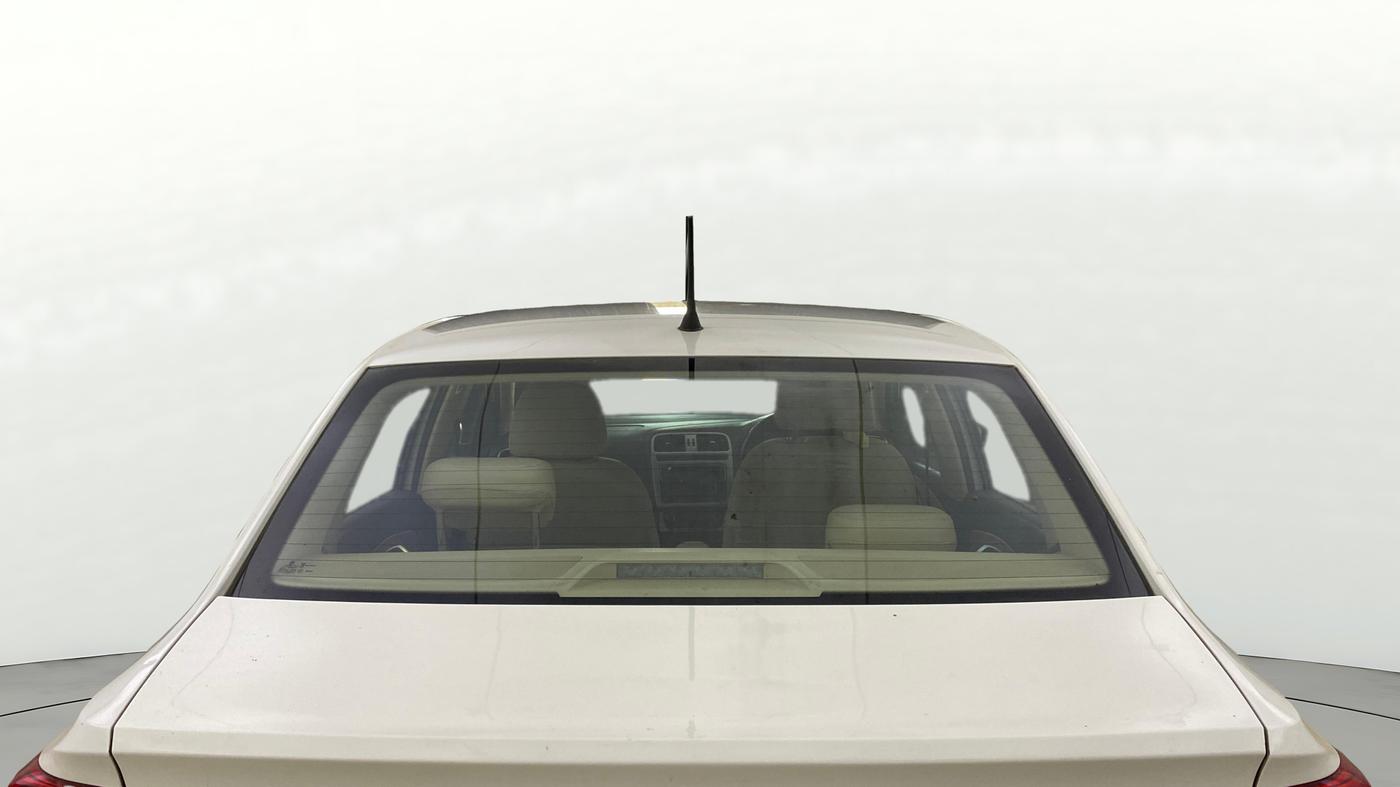 2017 Volkswagen Ameo HIGHLINE DSG 1.5 DIESEL , Diesel, Automatic, 1,47,402 km, Rear Windshield