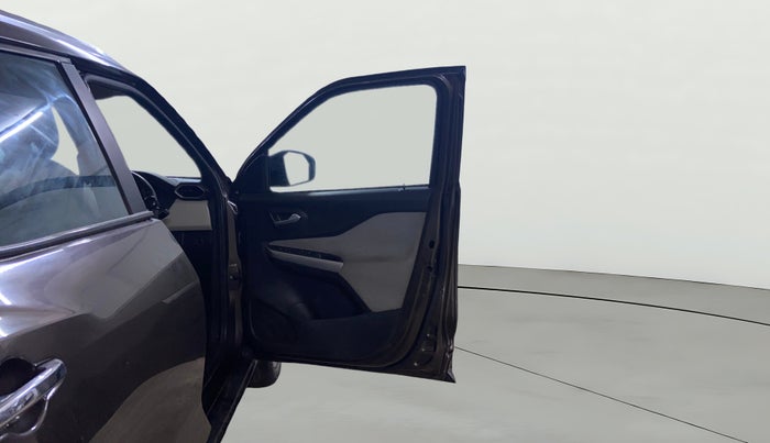 2021 Nissan MAGNITE XV MT, Petrol, Manual, 44,540 km, RHS Front Door