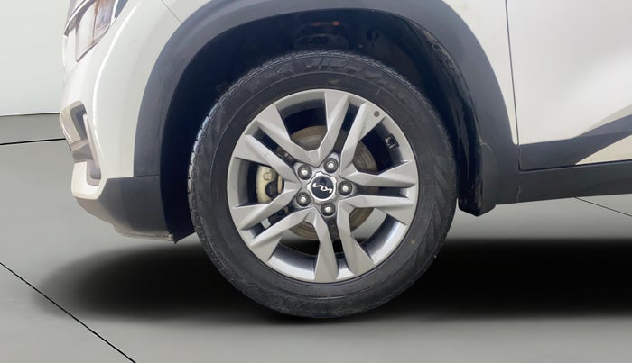 2021 KIA SELTOS HTX 1.5 PETROL, Petrol, Manual, 32,501 km, Left Front Wheel