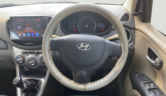 2014 Hyundai i10 MAGNA 1.1, CNG, Manual, 91,829 km, Steering Wheel Close Up