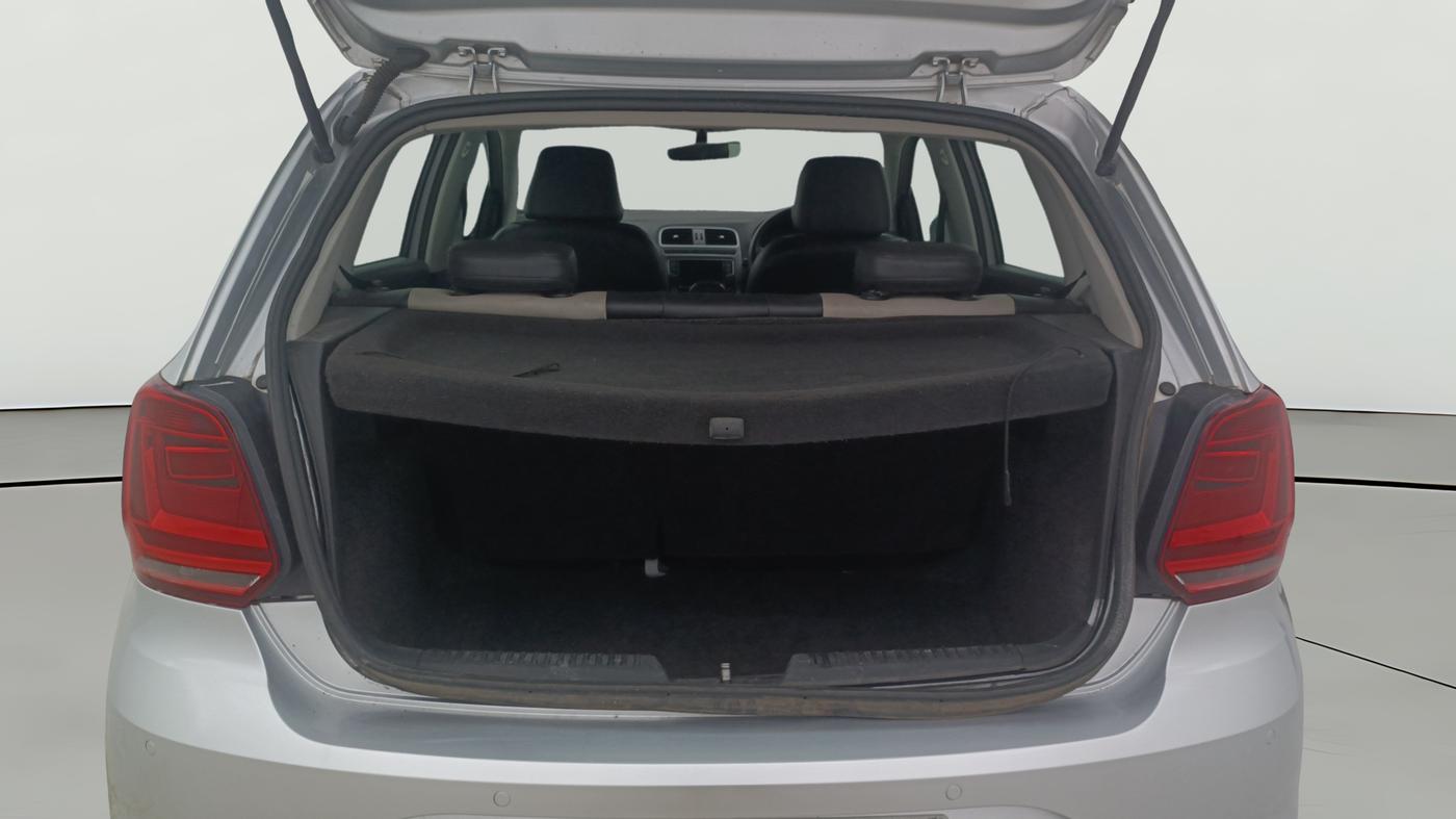 2021 Volkswagen Polo HIGHLINE PLUS 1.0, Petrol, Manual, 1,08,645 km, Boot Open Zoomed View