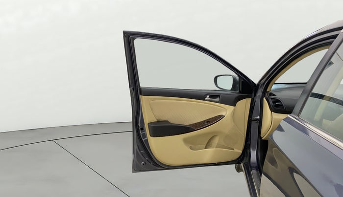 2016 Hyundai Verna 1.6 VTVT SX, Petrol, Manual, 48,818 km, LHS Front Door